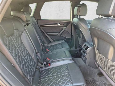 Used 2018 Audi SQ5 Prestige w/ Prestige Package AWD/4WD image 17