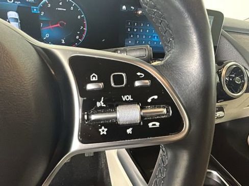 Used 2021 Mercedes-Benz GLA 250 4MATIC image 19