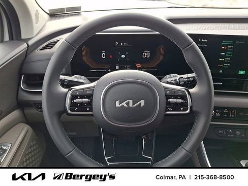 New 2026 Kia Carnival EX FWD image 18