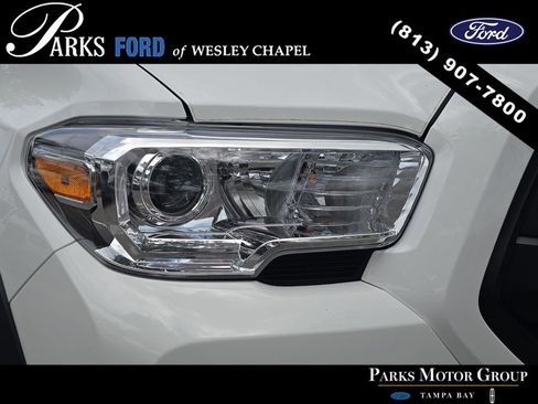 Used 2022 Toyota Tacoma SR w/ SX Package RWD image 6