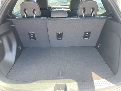 New 2027 Chevrolet Bolt LT w/ Comfort Package FWD image 22