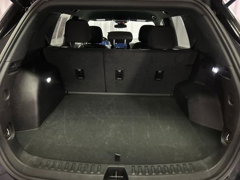 Used 2025 Chevrolet Equinox LT image 23