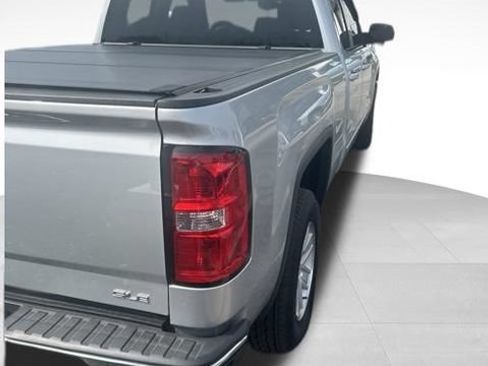 Used 2018 GMC Sierra 1500 SLE w/ SLE Value Package AWD/4WD image 7