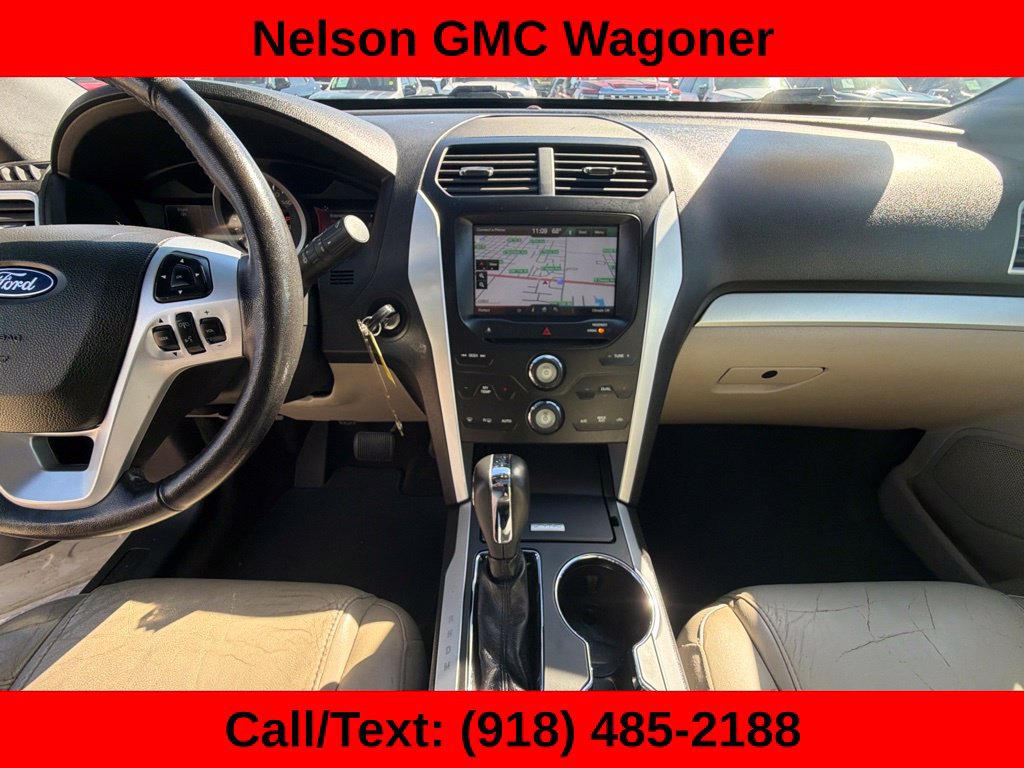 Used 2015 Ford Explorer XLT w/ Equipment Group 202B FWD image 30