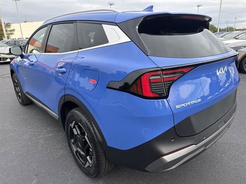 New 2026 Kia Sportage EX image 7