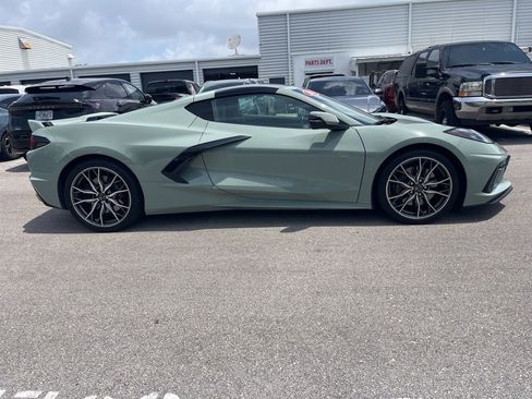 Used 2024 Chevrolet Corvette Stingray Coupe w/ Z51 Performance Package RWD image 2