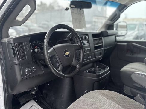 Used 2021 Chevrolet Express 2500 w/ Driver Convenience Package RWD image 7