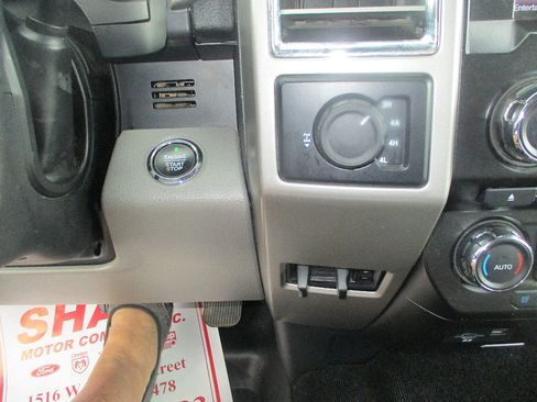 Used 2015 Ford F150 Lariat AWD/4WD image 8