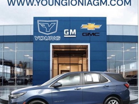 Used 2024 Chevrolet Equinox LT image 1