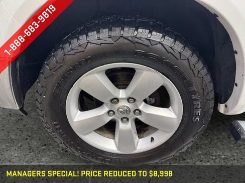 Used 2016 RAM 1500 Classic SLT w/ SLT Plus D←cor Group AWD/4WD image 26