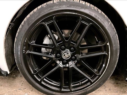 Used 2022 Toyota Corolla XSE image 8