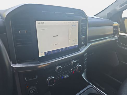 Used 2022 Ford F150 Lariat AWD/4WD image 19