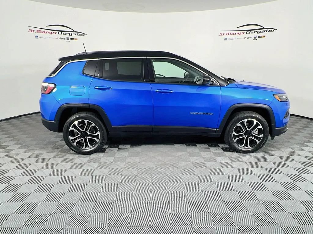 Used 2023 Jeep Compass Limited AWD/4WD image 9