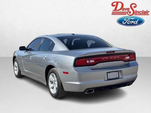 Used 2013 Dodge Charger SE image 9