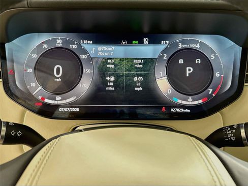 Used 2024 Land Rover Range Rover SE AWD/4WD image 16