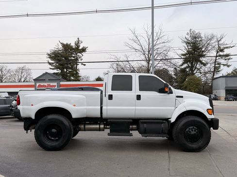 Used 2012 Ford F650 2WD Crew Cab Super Duty image 5