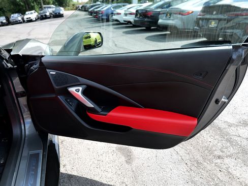 Used 2015 Chevrolet Corvette Z06 w/ Z07 Performance Package image 33