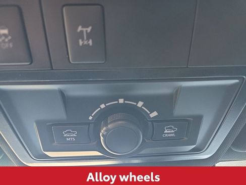 Used 2019 Toyota Tacoma TRD Off-Road w/ Technology Package image 31