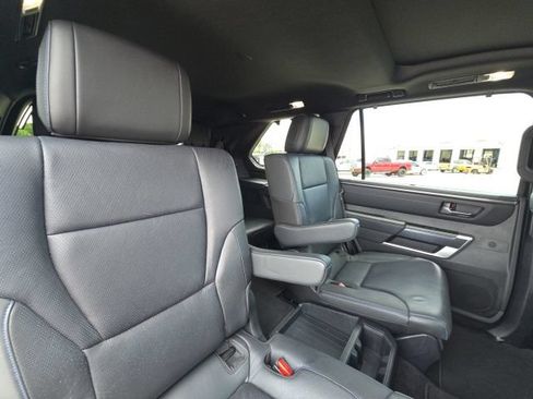 Used 2024 Toyota Sequoia Platinum AWD/4WD image 18