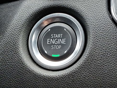 Used 2025 Chevrolet Colorado Trail Boss w/ Midnight Edition AWD/4WD image 23