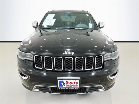 Used 2021 Jeep Grand Cherokee Limited w/ Luxury Group II image 2