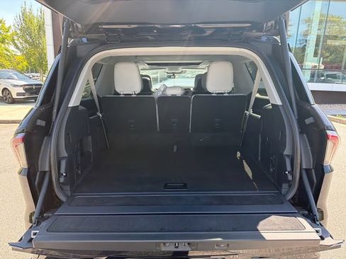 New 2027 Lincoln Navigator L Black Label AWD/4WD image 19