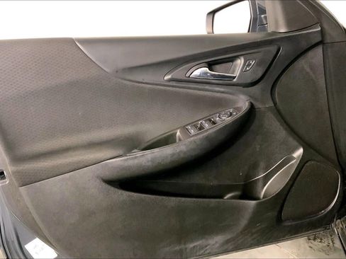 Used 2021 Chevrolet Malibu LT image 24