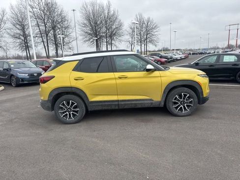 Used 2024 Chevrolet TrailBlazer ACTIV w/ Driver Confidence Package image 9