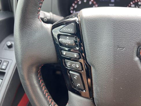 Used 2022 Nissan Frontier Pro-X RWD image 19