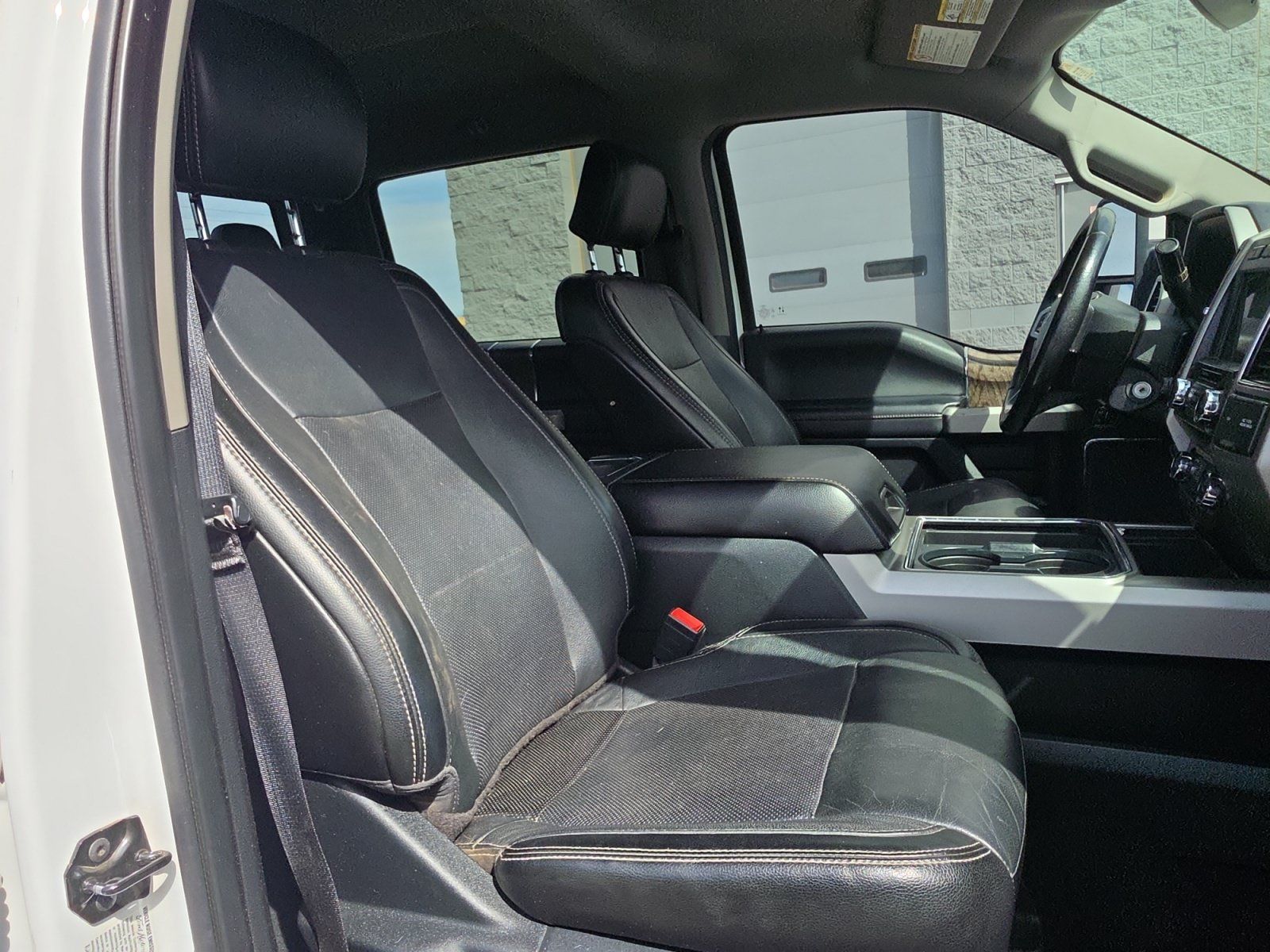 Used 2019 Ford F350 Lariat w/ Lariat Value Package AWD/4WD image 29