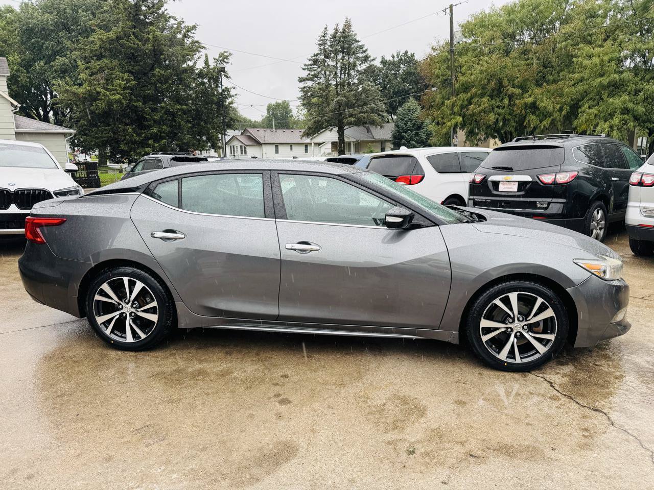 Used 2017 Nissan Maxima 3.5 SL FWD image 2