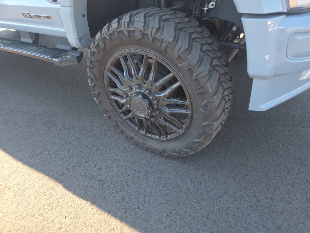 Used 2025 Ford F450 Lariat w/ FX4 Off-Road Package AWD/4WD image 32