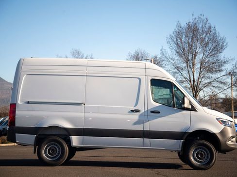New 2026 Mercedes-Benz Sprinter 2500 image 5
