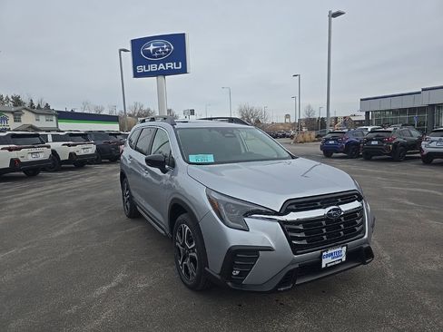 New 2026 Subaru Ascent Limited image 2