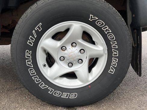 Used 2002 Toyota Tacoma 4x4 Xtracab V6 image 28