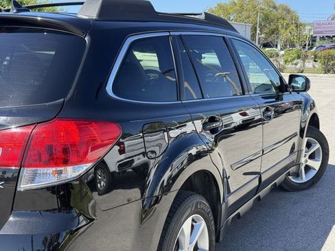 Used 2013 Subaru Outback 2.5i Limited w/ Moonroof Pkg image 7