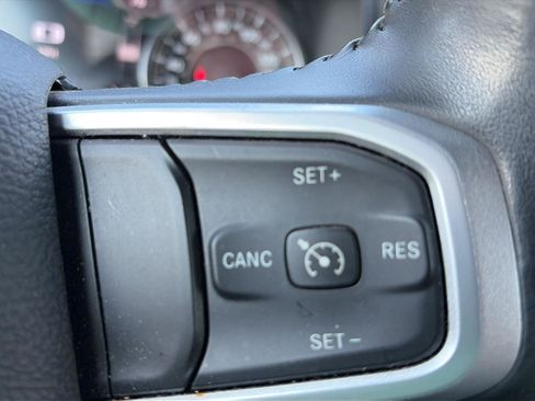 Used 2022 RAM 1500 Big Horn AWD/4WD image 16