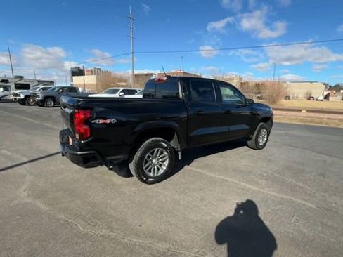 Used 2023 Chevrolet Colorado LT w/ LT Convenience Package II image 8