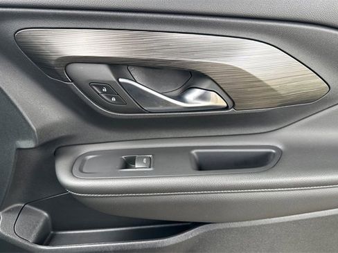 Used 2022 GMC Terrain SLE w/ Driver Convenience Package image 21