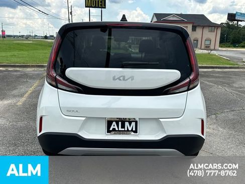 Used 2025 Kia Soul LX w/ LX Technology Package FWD image 6
