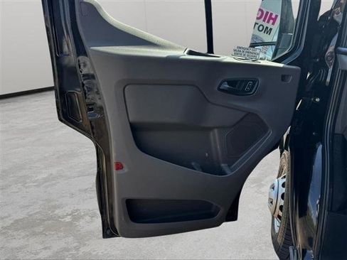 Used 2022 Ford Transit 350 XL AWD/4WD image 10