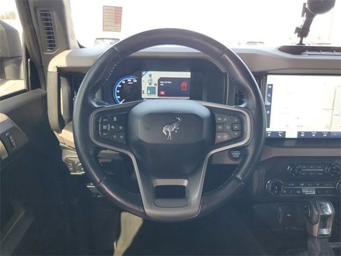 Used 2022 Ford Bronco Wildtrak image 17