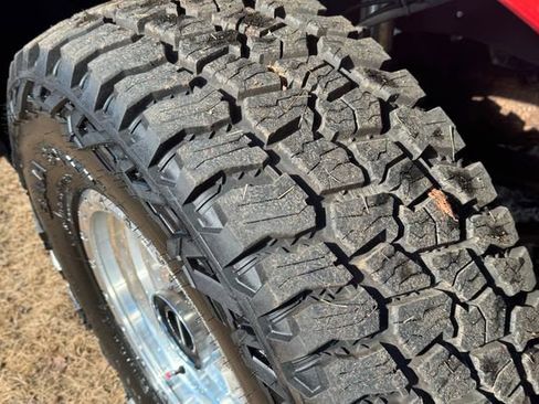 Used 2003 Ford Excursion XLT image 11