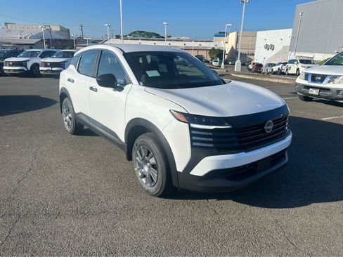 New 2026 Nissan Kicks S image 2