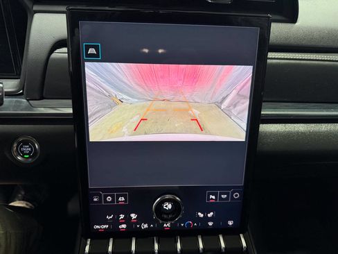 Used 2025 GMC Terrain Elevation AWD/4WD image 23