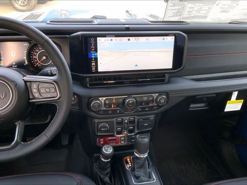 New 2026 Jeep Gladiator Rubicon AWD/4WD image 13