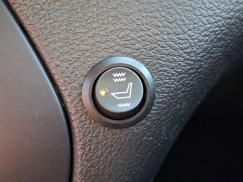 Used 2019 Jeep Cherokee Trailhawk image 25