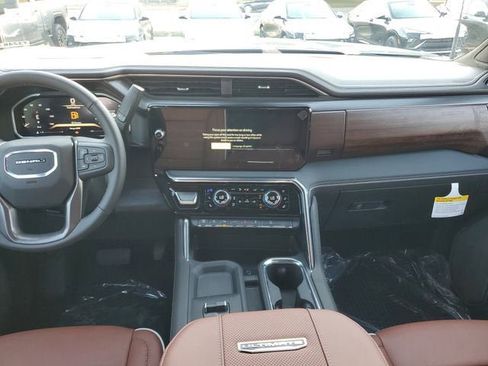New 2026 GMC Sierra 2500 Denali Ultimate w/ Max Trailering Package AWD/4WD image 15