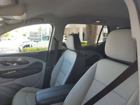 Used 2023 GMC Terrain SLE w/ Driver Convenience Package FWD image 21