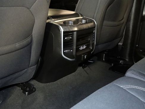 Used 2022 RAM 1500 Big Horn AWD/4WD image 16